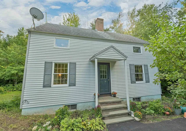 Photo 2 of Single family home for sale at 4 Balsam Dr, Gilford, NH 03249 | MLS# 5107833 | Listing updated on 2026-09-02