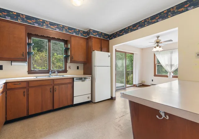 Photo 4 of Single family home for sale at 7 Randall Hl Rd, Bellows Falls, VT 05101 | MLS# 5107836 | Listing updated on 2026-09-15