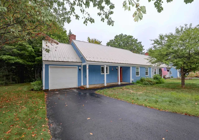 Photo 2 of Condo for sale at 14 Oak Dr, Belmont, NH 03220 | MLS# 5107839 | Listing updated on 2026-09-11