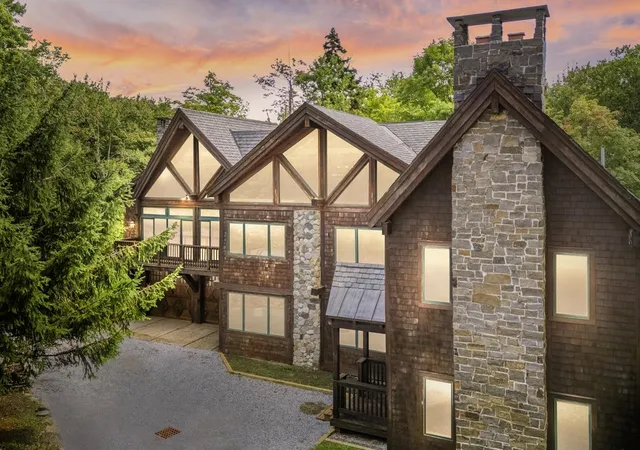 Photo 2 of Single family home for sale at 151 Big Rock Rd, Killington, VT 05751 | MLS# 5107842 | Listing updated on 2026-09-10