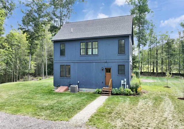 Photo 4 of Single family home for sale at 341 Ingalls Rd, Jaffrey, NH 03452 | MLS# 5107844 | Listing updated on 2026-09-08