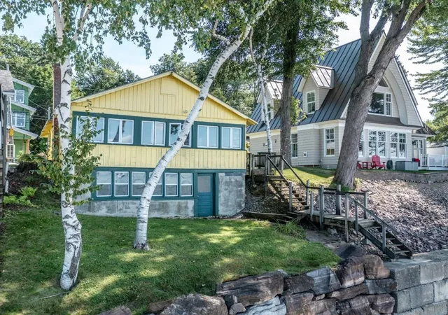 Photo 4 of Single family home for sale at 156 Beach Rd, Colchester, VT 05446 | MLS# 5107890 | Listing updated on 2026-09-04