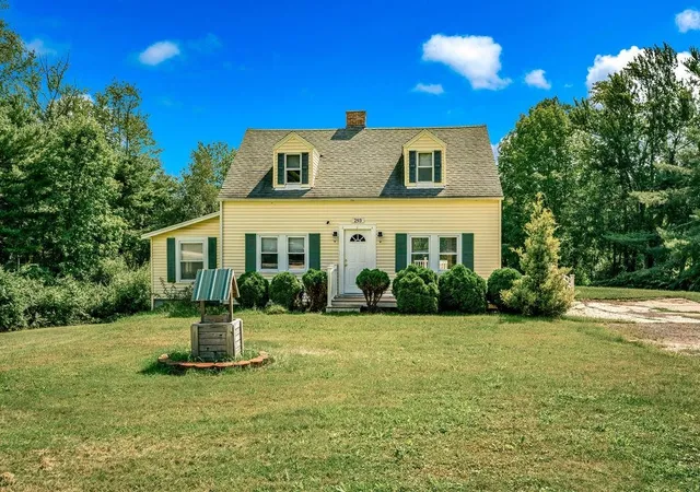 Single family home for sale at 293 Laconia Rd, Tilton, NH 03237 | MLS# 5107903