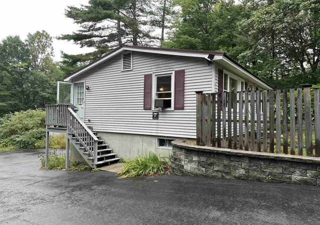 Photo 3 of Single family home for sale at 10 Contoocook Ave, Jaffrey, NH 03452 | MLS# 5107906 | Listing updated on 2026-09-09