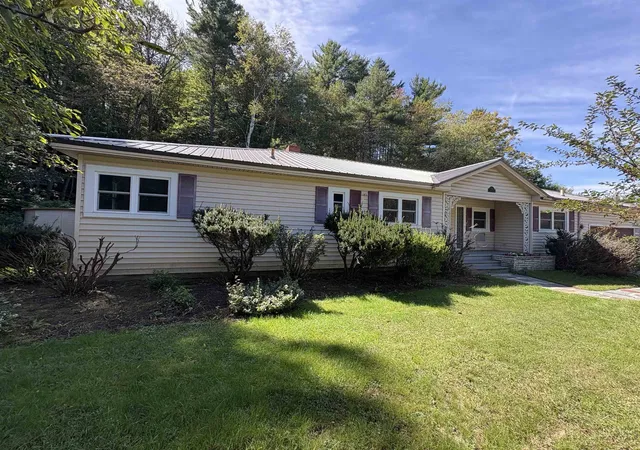 Photo 1 of Single family home for sale at 51 Main St, Marlborough, NH 03455 | MLS# 5107910 | Listing updated on 2026-10-03