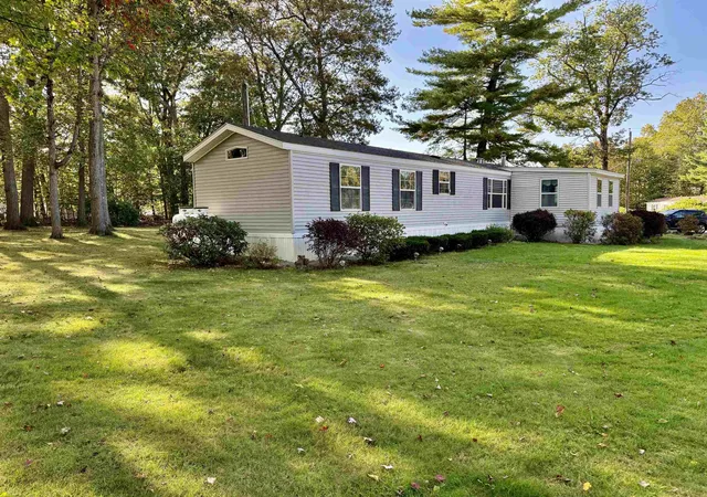 Photo 4 of Manufactured home for sale at 56 Nelson St, Salem, NH 03079 | MLS# 5107915 | Listing updated on 2026-09-03