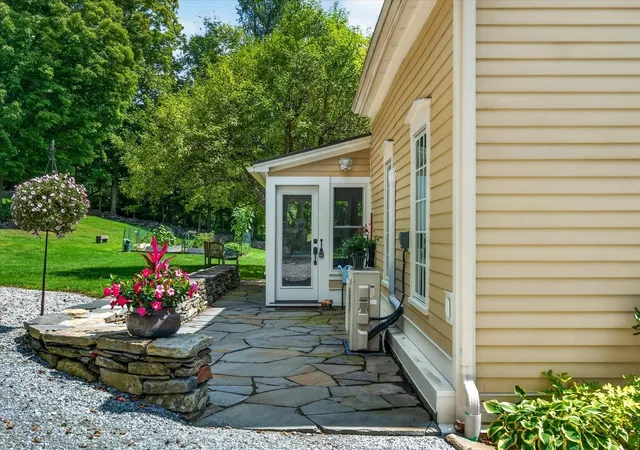 Photo 3 of Single family home for sale at 59 East St, Middletown Springs, VT 05757 | MLS# 5107922 | Listing updated on 2026-10-05