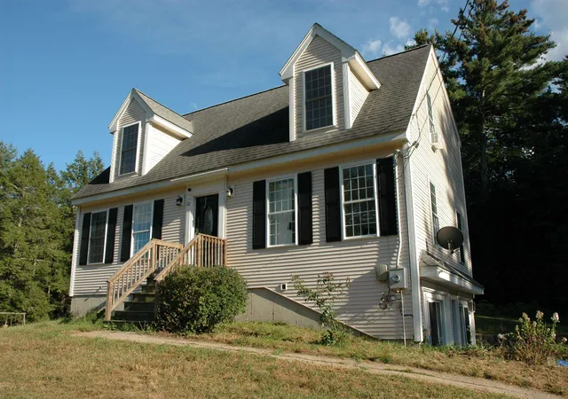 Photo 2 of Single family home for sale at 20 Beechwood Rd, Sandown, NH 03873 | MLS# 5107935 | Listing updated on 2026-09-17