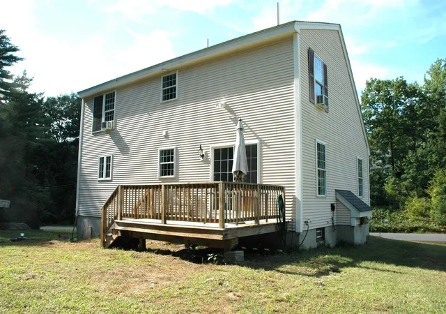 Photo 3 of Single family home for sale at 20 Beechwood Rd, Sandown, NH 03873 | MLS# 5107935 | Listing updated on 2026-09-17