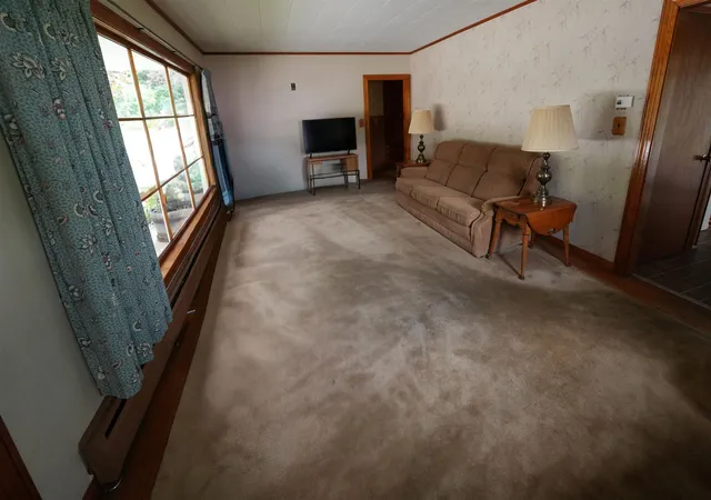 Photo 4 of Single family home for sale at 7 Hyde St, Bellows Falls, VT 05101 | MLS# 5107938 | Listing updated on 2026-09-02