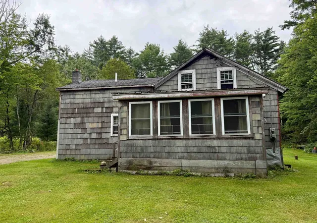 Photo 1 of Single family home for sale at 4820 Vt Route 11, Londonderry, VT 05148 | MLS# 5107941 | Listing updated on 2026-09-09