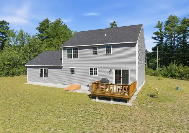 Photo 3 of Single family home for sale at 188 Mountain Rd, Center Tuftonboro, NH 03816 | MLS# 5107948 | Listing updated on 2026-09-03