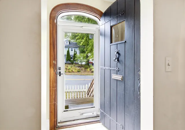 Photo 3 of Sale Pending at 783 Hanover St, Manchester, NH 03104 | MLS# 5107958 | Listing updated on 2026-09-10