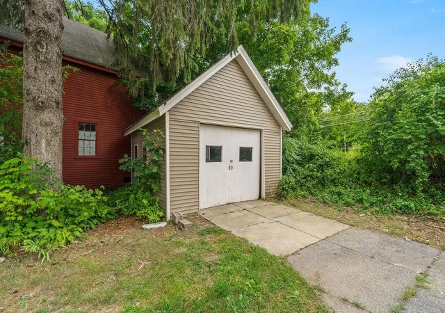 Photo 3 of Single family home for sale at 1 Summer St, Farmington, NH 03835 | MLS# 5107959 | Listing updated on 2026-09-08