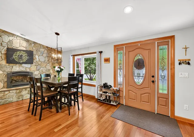 Photo 3 of Sale Pending at 95 Crawford St, Manchester, NH 03109 | MLS# 5107960 | Listing updated on 2026-09-09