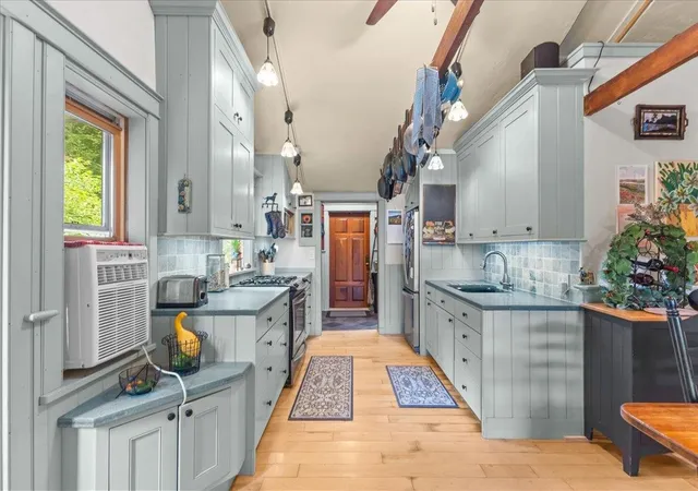 Photo 2 of Sale Pending at 61 Bear Rd, Warren, VT 05674 | MLS# 5107963 | Listing updated on 2026-09-09