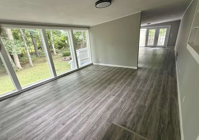 Photo 3 of Single family home for sale at 7 Colcord Pond Rd, Exeter, NH 03833 | MLS# 5107973 | Listing updated on 2026-09-12