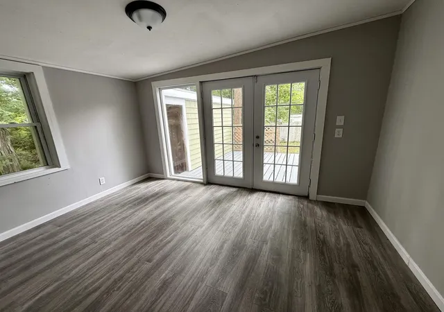 Photo 4 of Single family home for sale at 7 Colcord Pond Rd, Exeter, NH 03833 | MLS# 5107973 | Listing updated on 2026-09-12