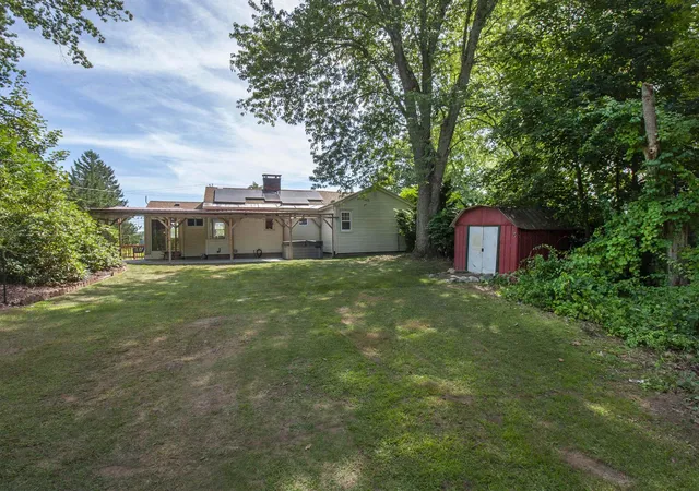 Photo 3 of Single family home for sale at 72 Chester Rd, Derry, NH 03038 | MLS# 5107987 | Listing updated on 2026-09-17