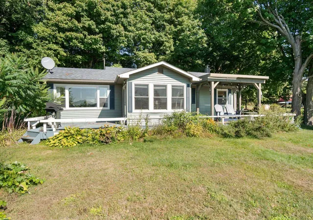 Photo 1 of Single family home for sale at 1532 Route 129 Route, Alburg, VT 05440 | MLS# 5107991 | Listing updated on 2026-09-03