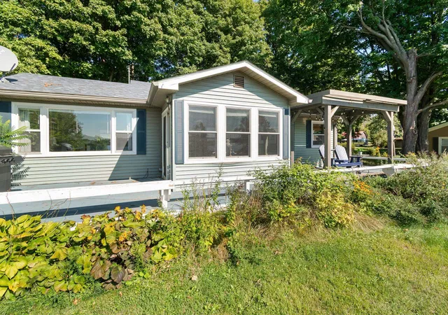 Photo 4 of Single family home for sale at 1532 Route 129 Route, Alburg, VT 05440 | MLS# 5107991 | Listing updated on 2026-09-03