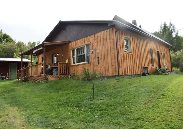 Photo 2 of Single family home for sale at 2689 Vermont Route 58 W, Irasburg, VT 05845 | MLS# 5107994 | Listing updated on 2026-09-09