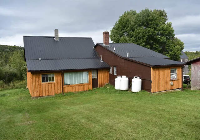 Photo 3 of Single family home for sale at 2689 Vermont Route 58 W, Irasburg, VT 05845 | MLS# 5107994 | Listing updated on 2026-09-09