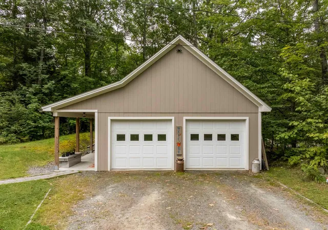 Photo 4 of Single family home for sale at 57 Sawyer Hl Rd, Canaan, NH 03741 | MLS# 5108002 | Listing updated on 2026-09-14