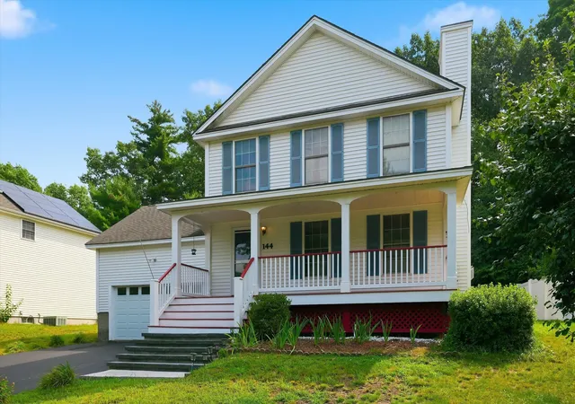 Single family home for sale at 144 Whittington St, Manchester, NH 03104 | MLS# 5108007