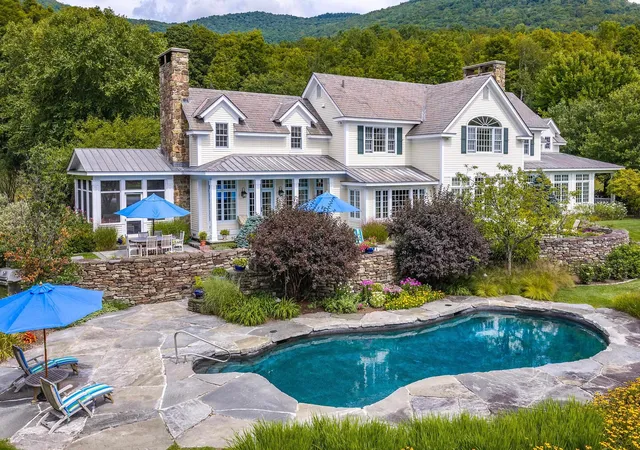 Photo 1 of Single family home for sale at 325 Twin Willows Ln, Dorset, VT 05251 | MLS# 5108010 | Listing updated on 2026-09-14