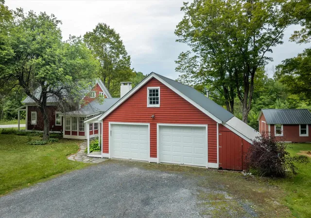 Photo 2 of Single family home for sale at 291 Route 100 S, Ludlow, VT 05149 | MLS# 5108015 | Listing updated on 2026-10-05
