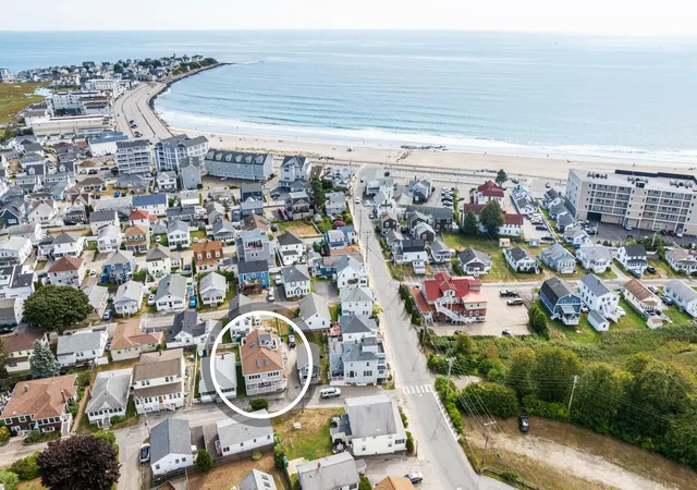 Photo 3 of Multi family home for sale at 6 Francis St, Hampton, NH 03842 | MLS# 5108024 | Listing updated on 2026-09-03