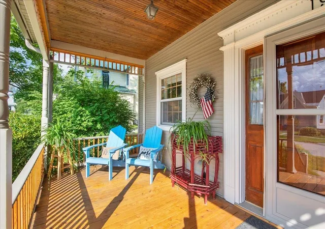 Photo 3 of Single family home for sale at 19 Brown Ave, St. Albans City, VT 05478 | MLS# 5108030 | Listing updated on 2026-09-13