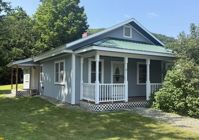 Photo 1 of Single family home for sale at 71 Summer St, Hardwick, VT 05843 | MLS# 5108031 | Listing updated on 2026-09-04