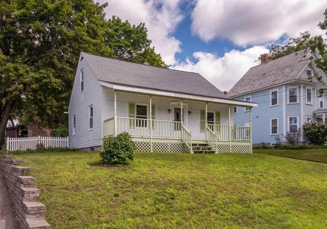 Single family home for sale at 33 Charlotte Ave, Nashua, NH 03064 | MLS# 5108040