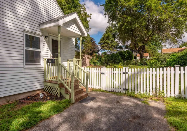 Photo 2 of Single family home for sale at 33 Charlotte Ave, Nashua, NH 03064 | MLS# 5108040 | Listing updated on 2026-09-09