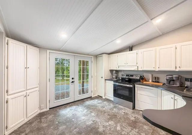 Photo 4 of Single family home for sale at 9 Greenhouse Ave, Randolph, VT 05060 | MLS# 5108049 | Listing updated on 2026-09-04