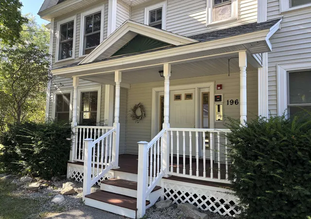 Photo 2 of Condo for sale at 196 E Main St #Unit 101, Conway, NH 03818 | MLS# 5108055 | Listing updated on 2026-09-11