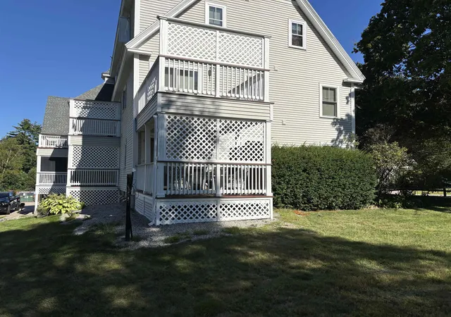 Photo 4 of Condo for sale at 196 E Main St #Unit 101, Conway, NH 03818 | MLS# 5108055 | Listing updated on 2026-09-11