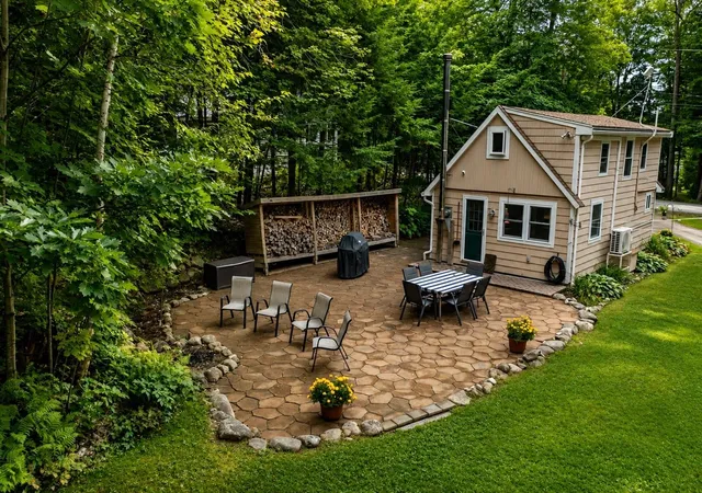 Photo 3 of Single family home for sale at 106 Pine N St, Bristol, NH 03222 | MLS# 5108061 | Listing updated on 2026-09-17