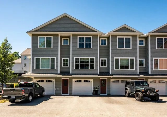 Photo 1 of Condo for sale at 27 Fownes Ml Ct #17, Rochester, NH 03867 | MLS# 5108064 | Listing updated on 2026-09-17
