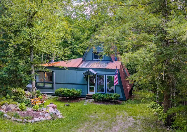Photo 1 of Single family home for sale at 18 Old Snow Valley Rd, Winhall, VT 05340 | MLS# 5108069 | Listing updated on 2026-09-06