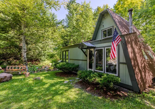 Photo 2 of Single family home for sale at 18 Old Snow Valley Rd, Winhall, VT 05340 | MLS# 5108069 | Listing updated on 2026-09-06