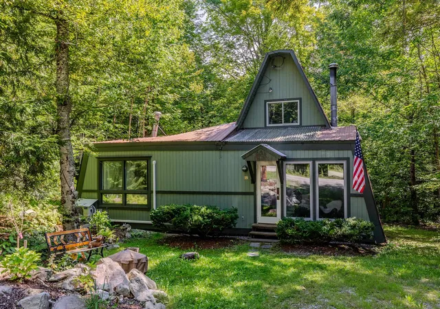 Photo 3 of Single family home for sale at 18 Old Snow Valley Rd, Winhall, VT 05340 | MLS# 5108069 | Listing updated on 2026-09-06