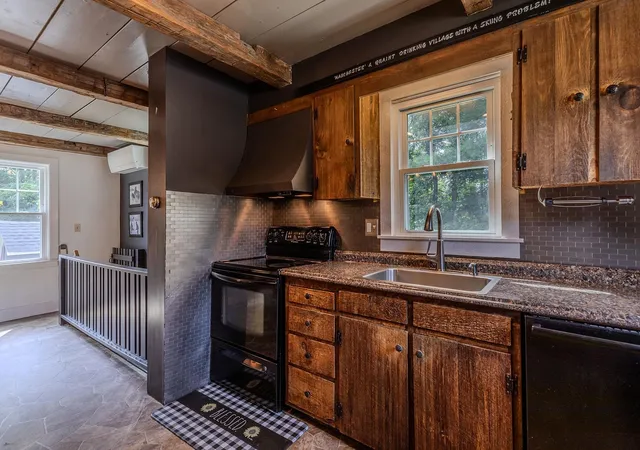 Photo 3 of Single family home for sale at 7330 Main St, Manchester Center, VT 05255 | MLS# 5108077 | Listing updated on 2026-09-05