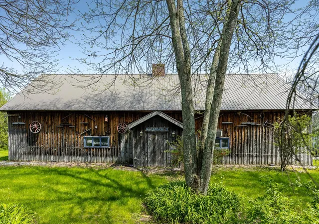 Photo 3 of Single family home for sale at 425 Rt 30 N, Pawlet, VT 05775 | MLS# 5108082 | Listing updated on 2026-09-12
