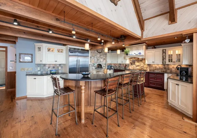 Photo 3 of Single family home for sale at 90 Minge Cvs Rd, Alton Bay, NH 03810 | MLS# 5108091 | Listing updated on 2026-10-04