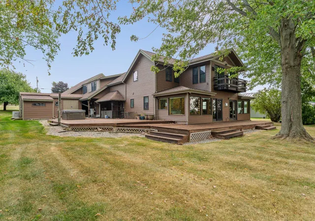 Photo 1 of Single family home for sale at 316 Lakewood Dr, Swanton, VT 05488 | MLS# 5108097 | Listing updated on 2026-09-04
