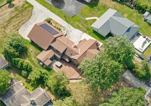 Photo 4 of Single family home for sale at 316 Lakewood Dr, Swanton, VT 05488 | MLS# 5108097 | Listing updated on 2026-09-04