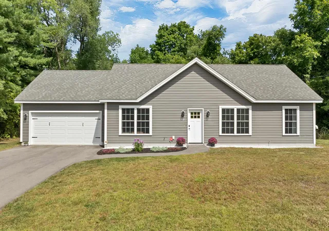 Photo 1 of Sale Pending at 562 Pickering Rd, Rochester, NH 03867 | MLS# 5108103 | Listing updated on 2026-09-18